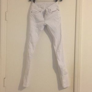 Gorgeous bright white skinny jeans